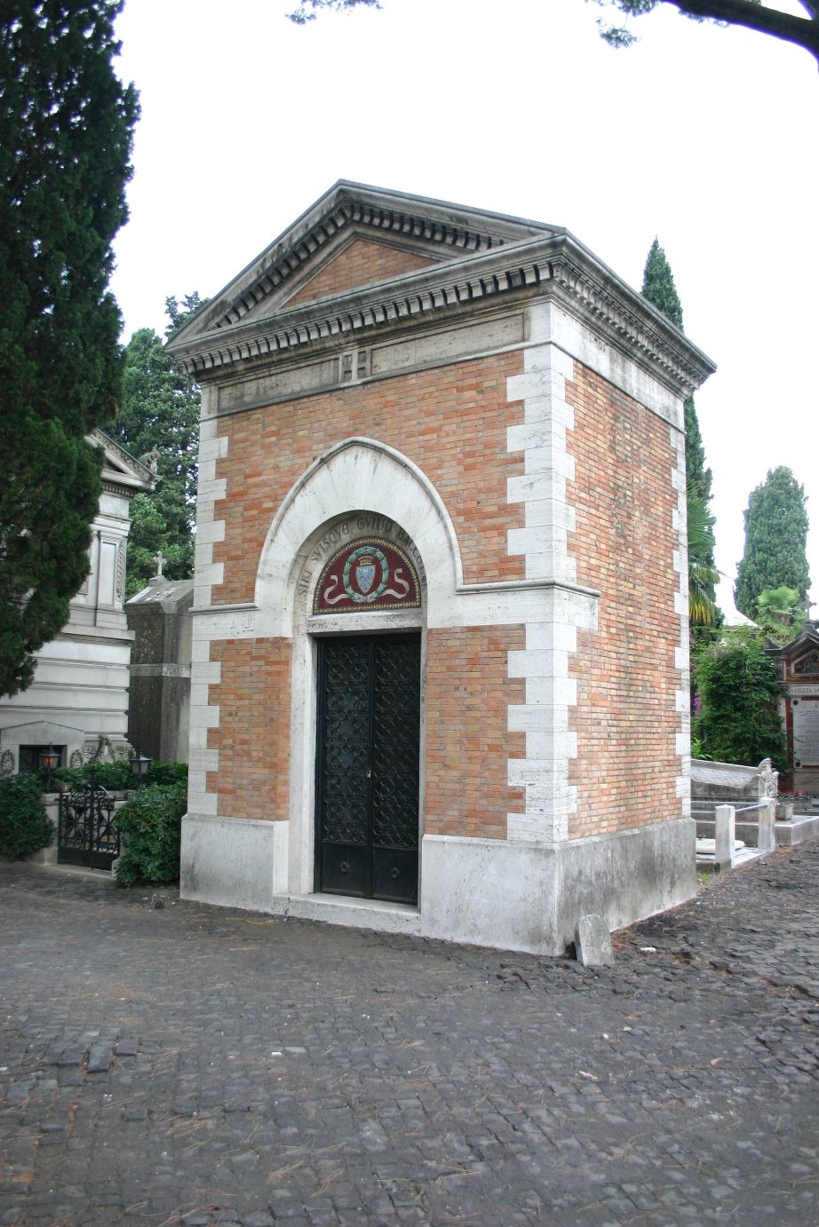 Guido Bacceli's tomb, Cimitero del Verano, Rome - 01.JPG